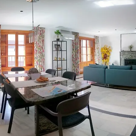 Comodidad, Calidad Y Amplitud En El Centro De Apartamento
